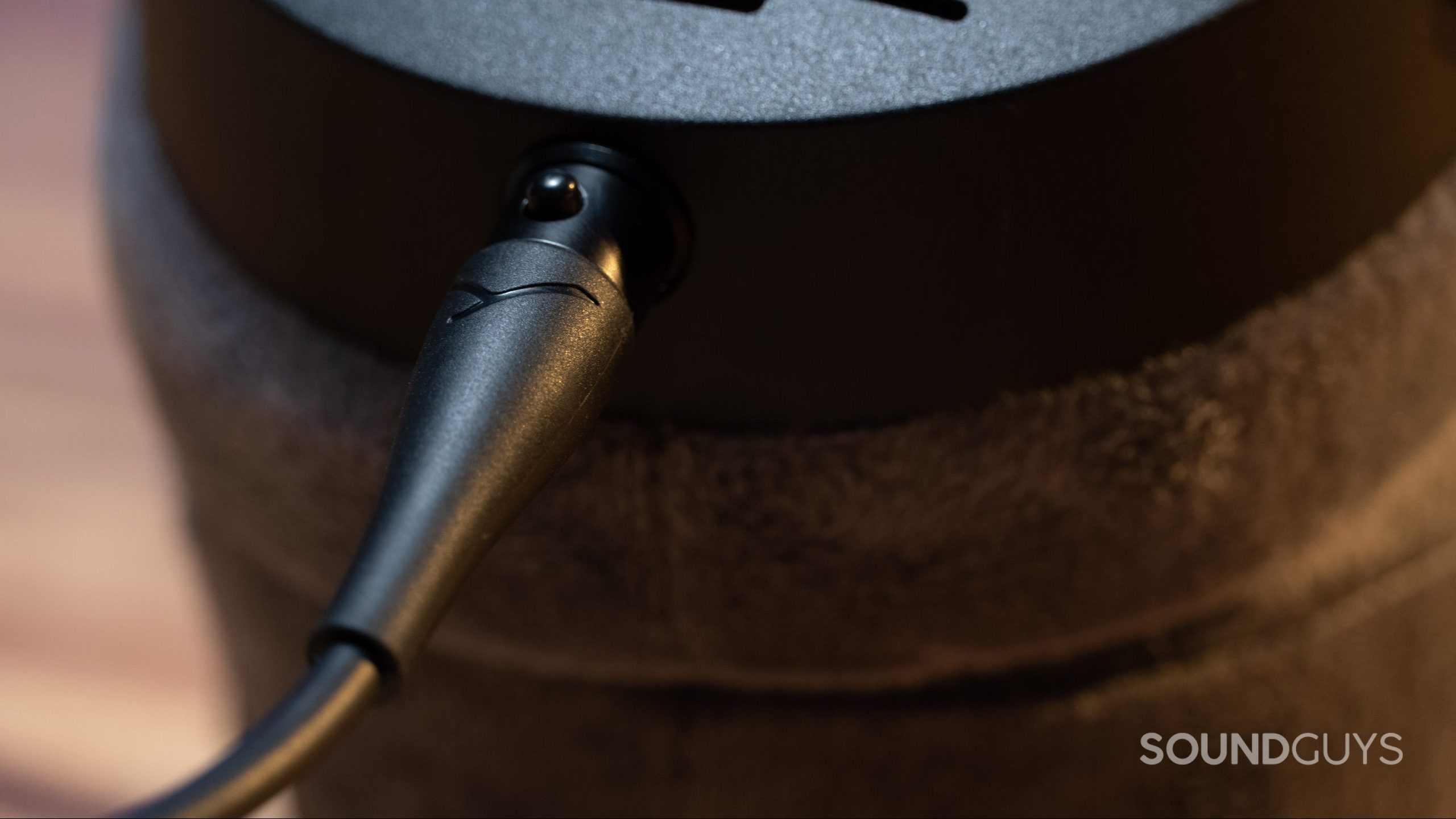Beyerdynamic-DT-900-Pro-X-close-up-cord Beyerdynamic DT 900 Pro X cable