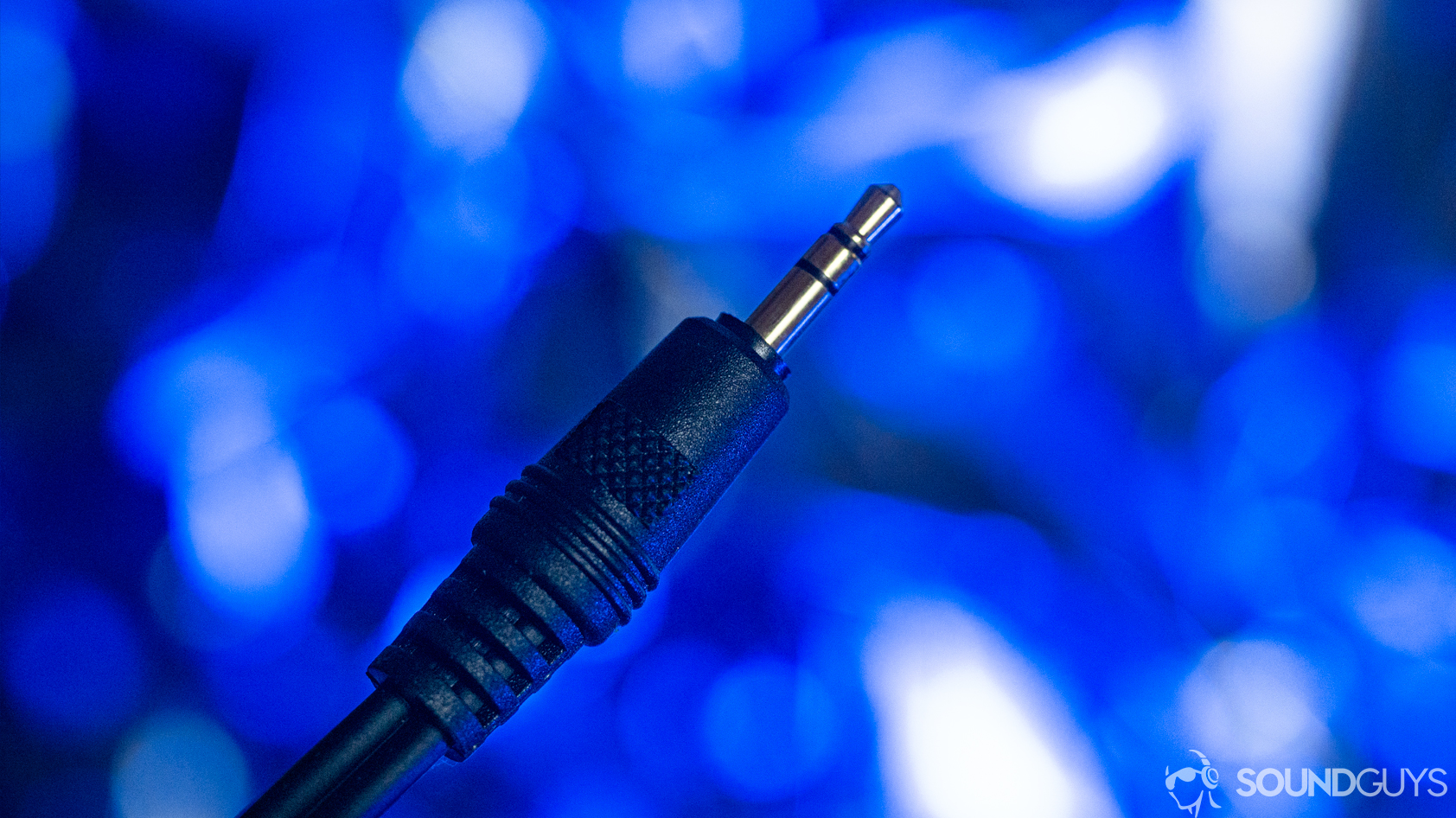 drop-x-sennheiser-hd-6xx-plug A photo of the Drop x Sennheiser HD 6XX's 3.5mm plug.