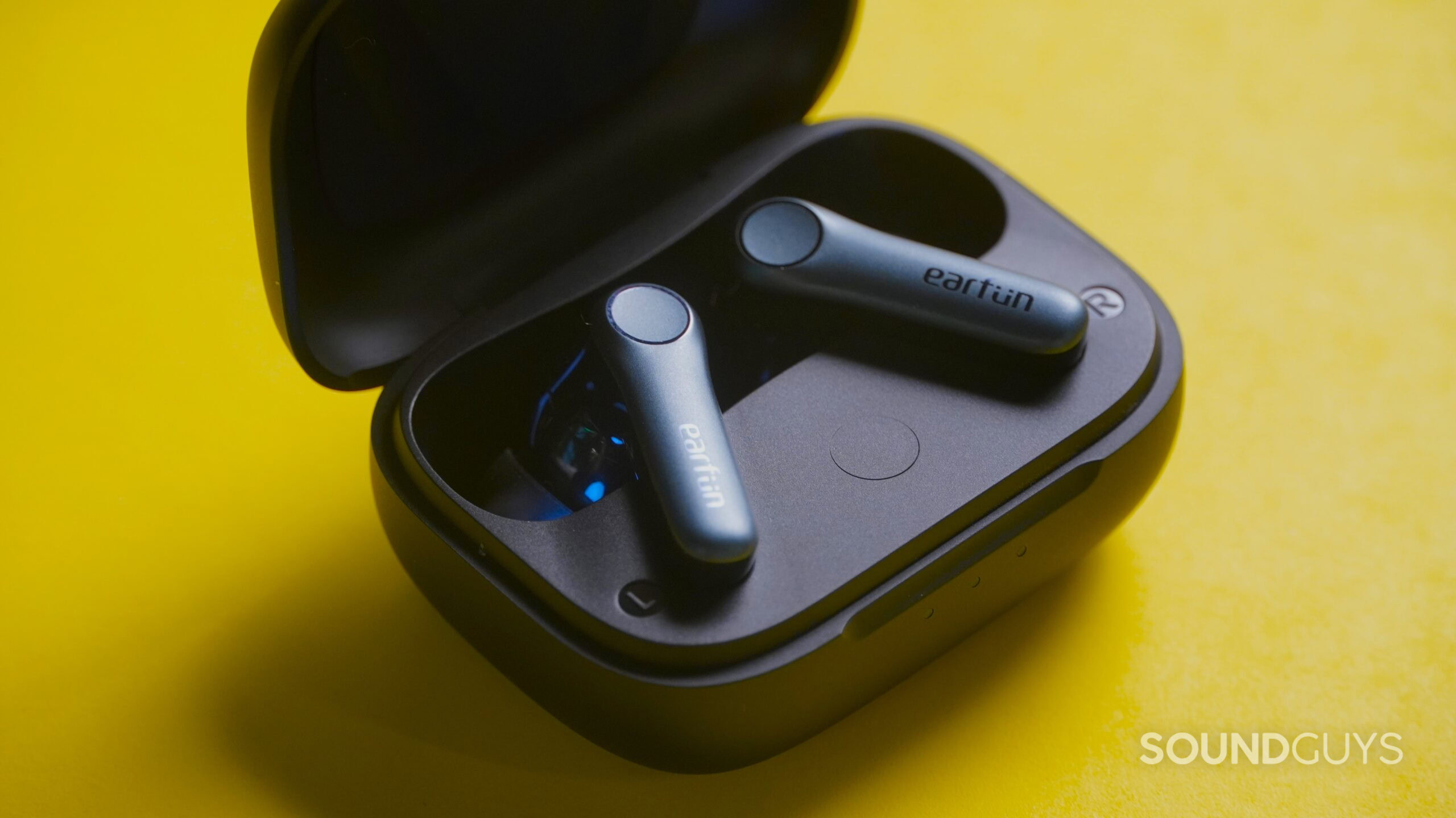 earfun air pro 4 in case earfun air pro 4 in case