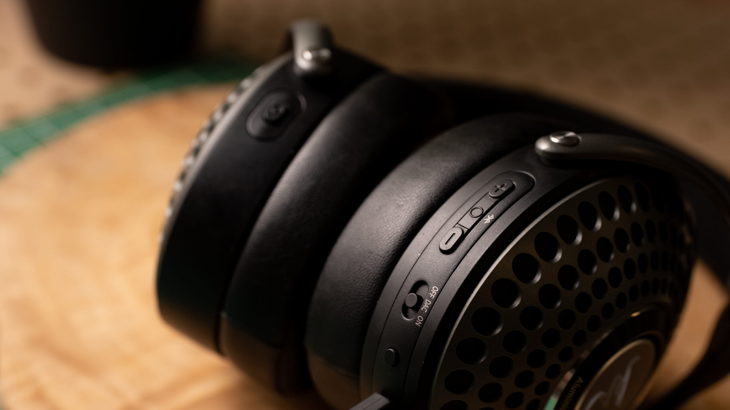 focal-bathys-controls A photo of the Focal Bathys with its controls angled to the reader's view.
