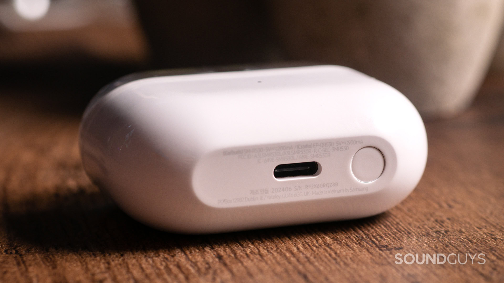Samsung-galaxy-buds-3-case-bottom A photo of the Samsung Galaxy Buds 3's charging case, with pairing button and USB-C port showing.