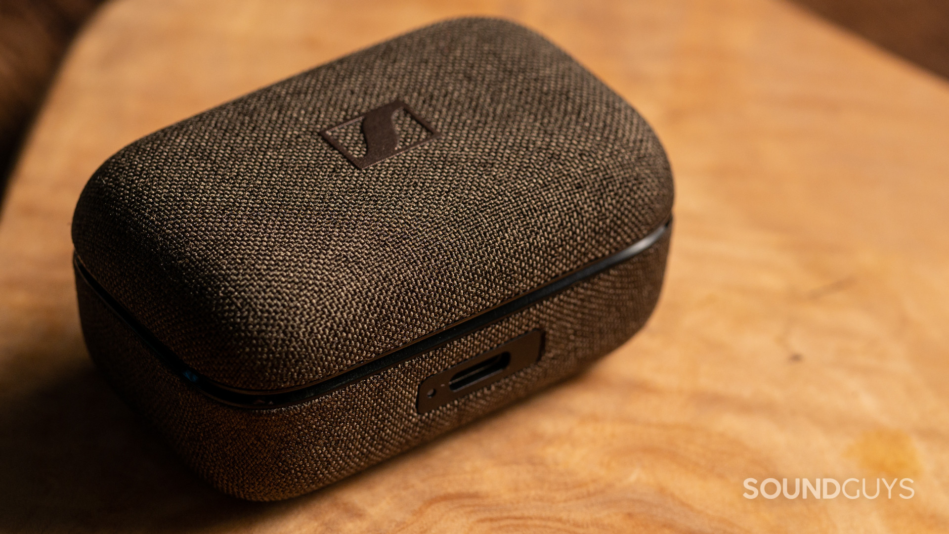 sennheiser-momentum-true-wireless-4-case A photo of the forward-facing USB-C port of the Sennheiser MOMENTUM True Wireless 4.