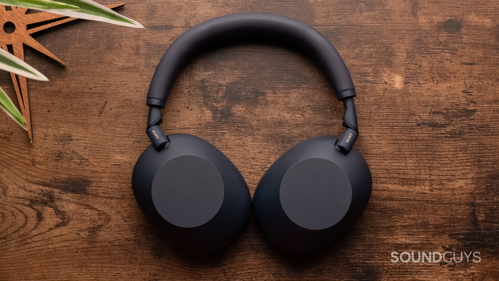 A top-down photo of the Sony WH-1000XM6.