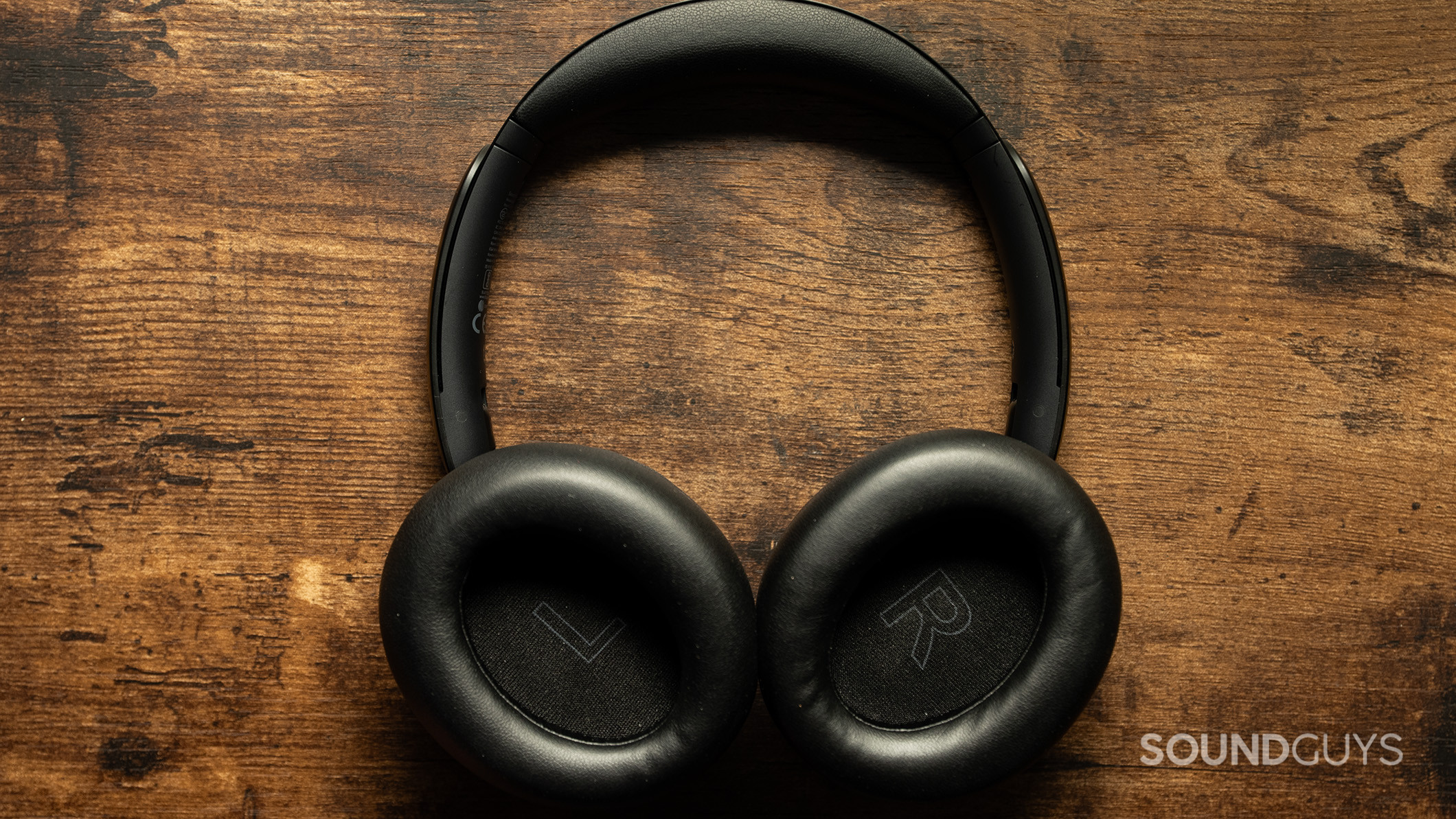 Soundcore Life Q30 ear pads The Soundcore Life Q30 ear cups.